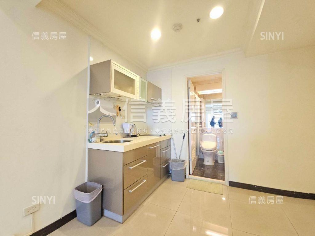 共構到站即家稀有平面車位房屋室內格局與周邊環境