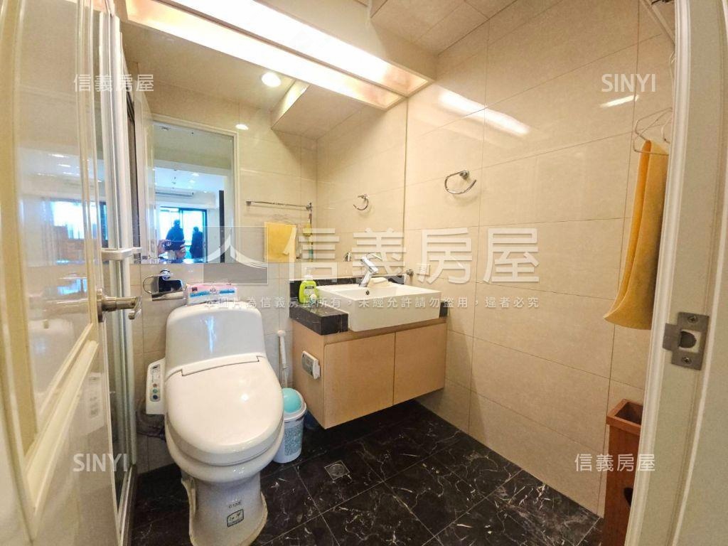 共構到站即家稀有平面車位房屋室內格局與周邊環境