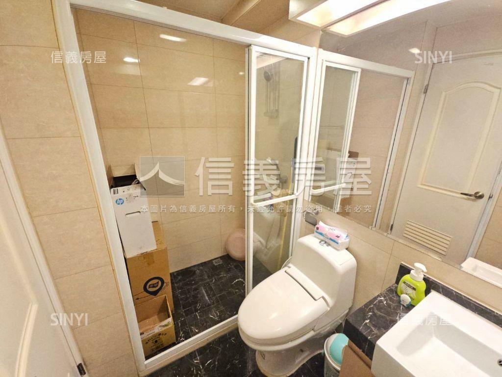 共構到站即家稀有平面車位房屋室內格局與周邊環境