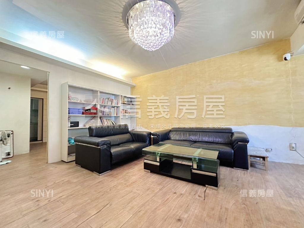 近捷運四房別墅房屋室內格局與周邊環境
