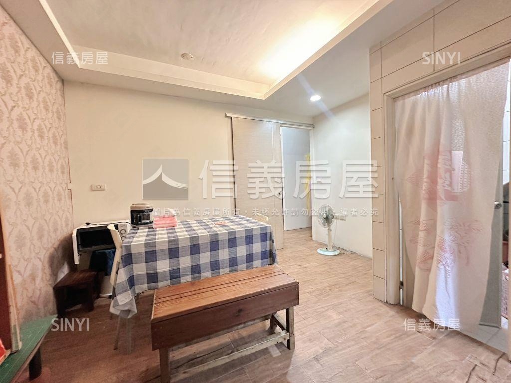 近捷運四房別墅房屋室內格局與周邊環境