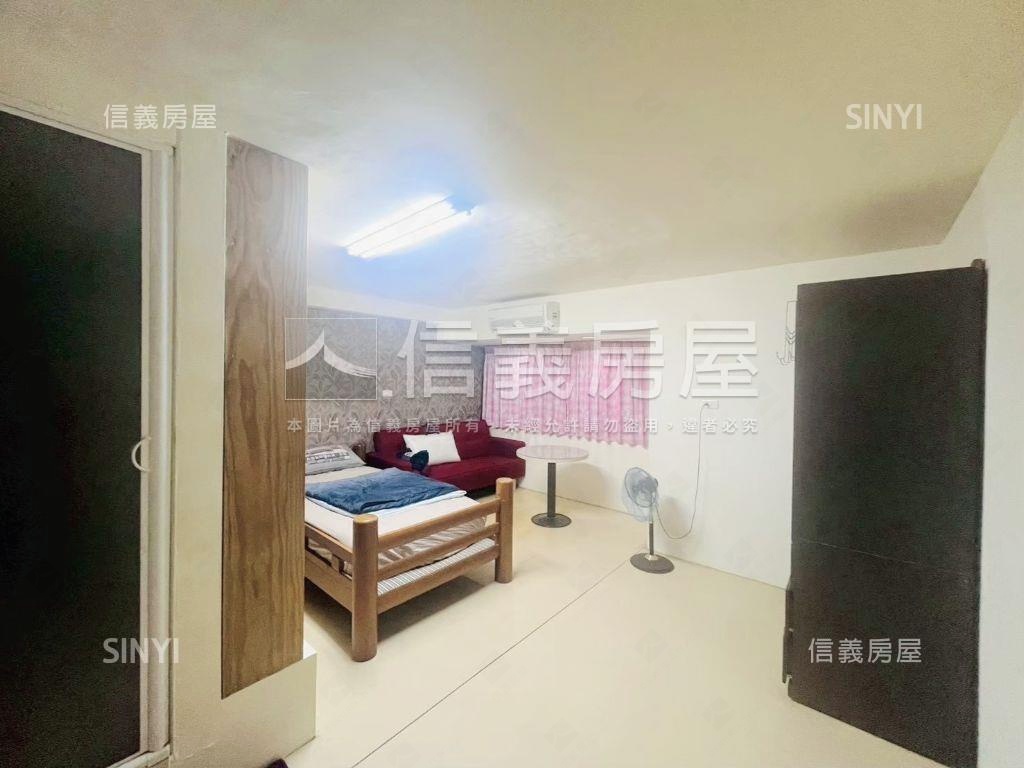 近捷運四房別墅房屋室內格局與周邊環境