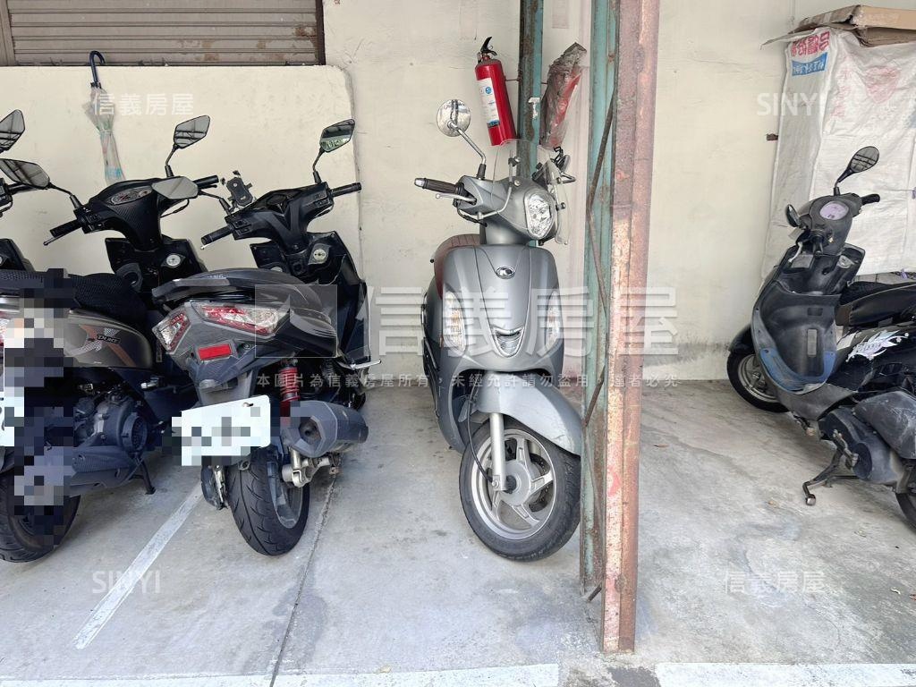 近捷運四房別墅房屋室內格局與周邊環境