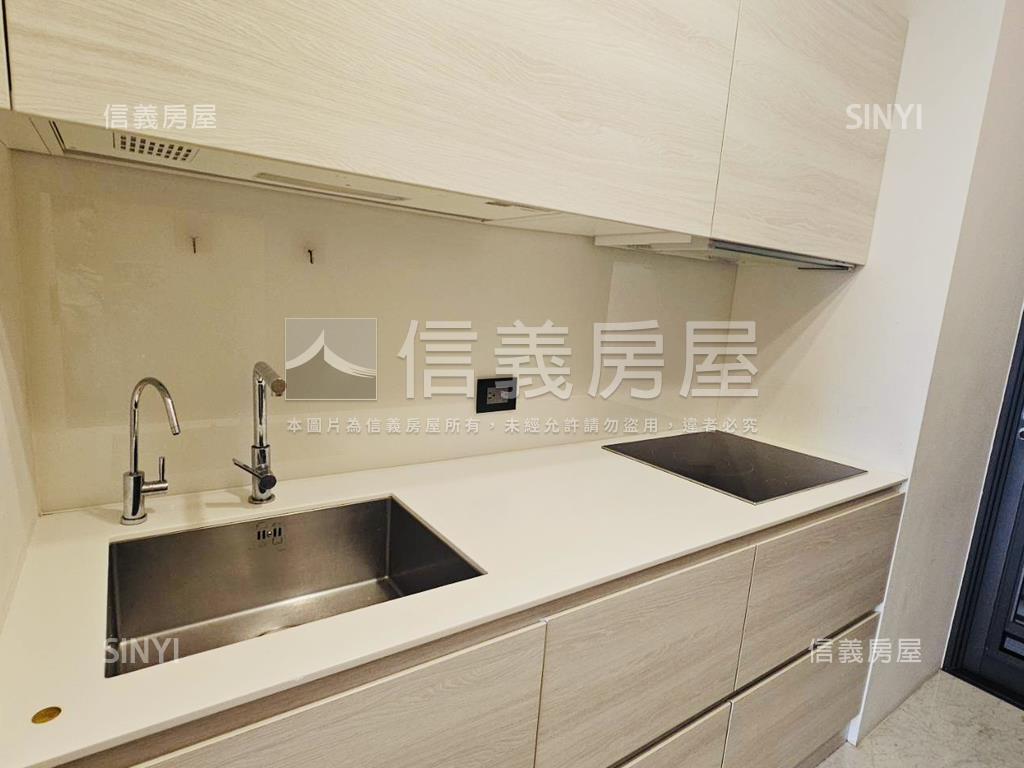 圓頂世紀館★珍藏美邸房屋室內格局與周邊環境