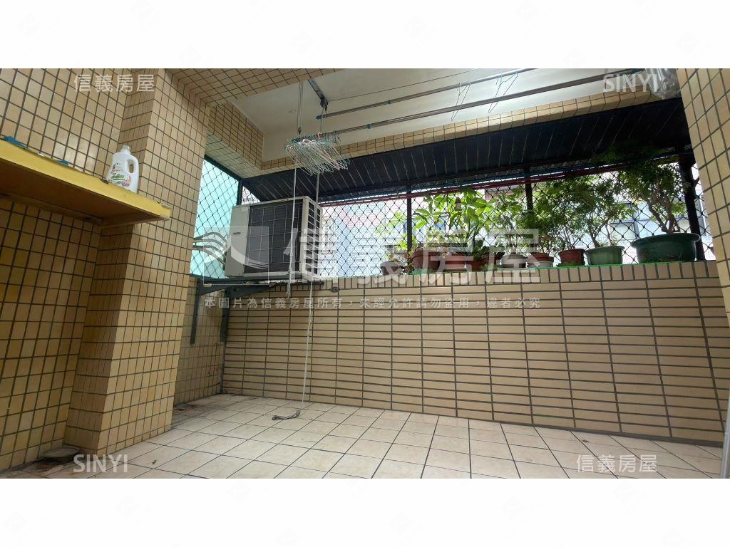 科技捷運金華龍門台銀華廈房屋室內格局與周邊環境