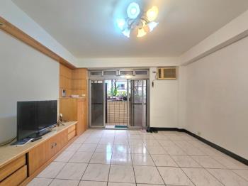 科技捷運台銀華廈有車位停