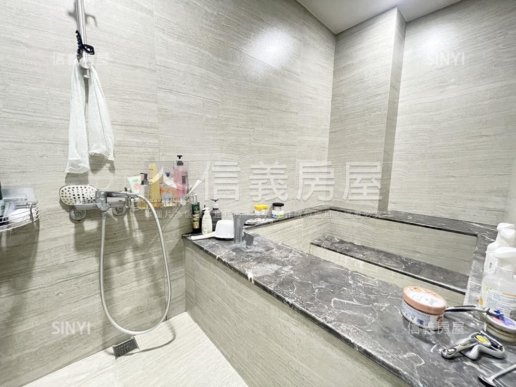 近內新國小質感別墅房屋室內格局與周邊環境