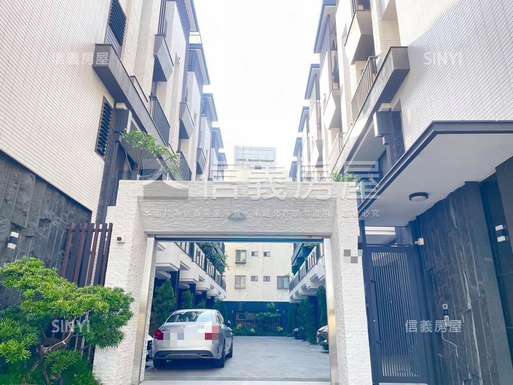 近立人高中臨路質感別墅房屋室內格局與周邊環境