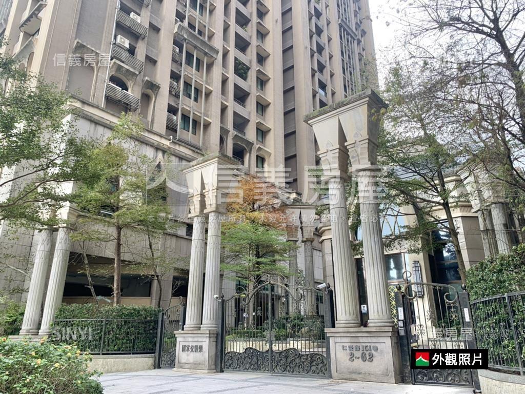 交響樂坡道機械車位房屋室內格局與周邊環境