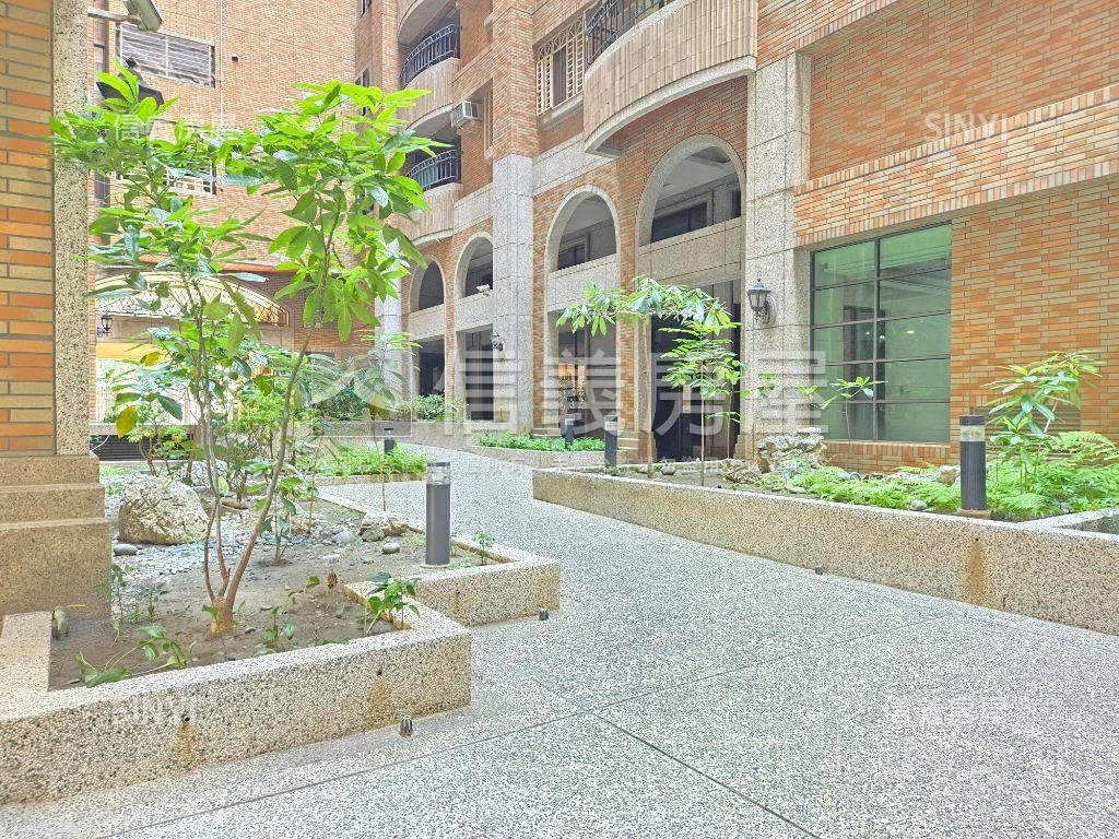 陽明學區公園旁質感大兩房房屋室內格局與周邊環境