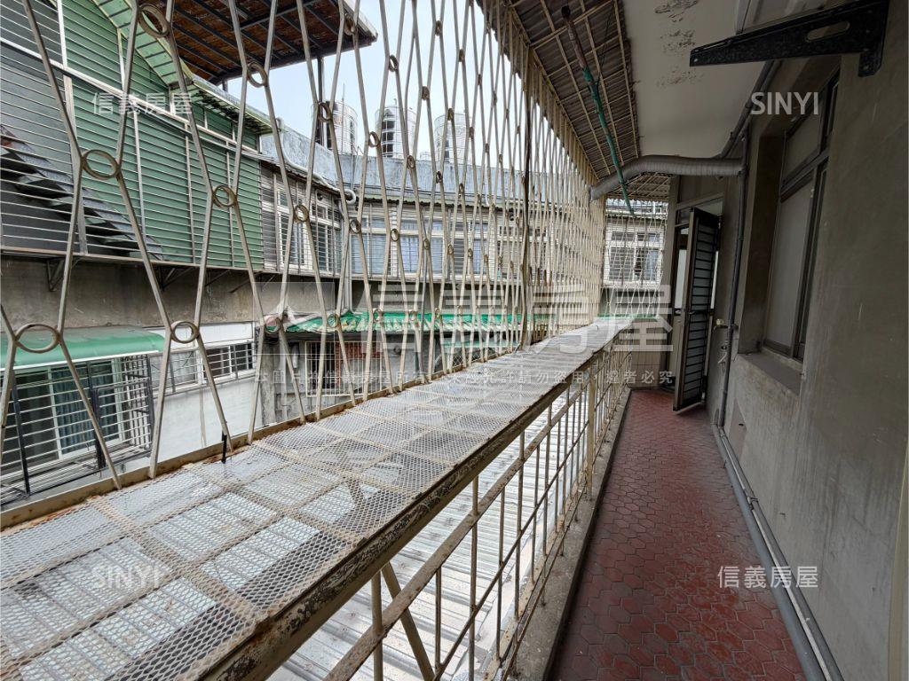 寶藏好屋！近捷運４Ｆ頂加房屋室內格局與周邊環境