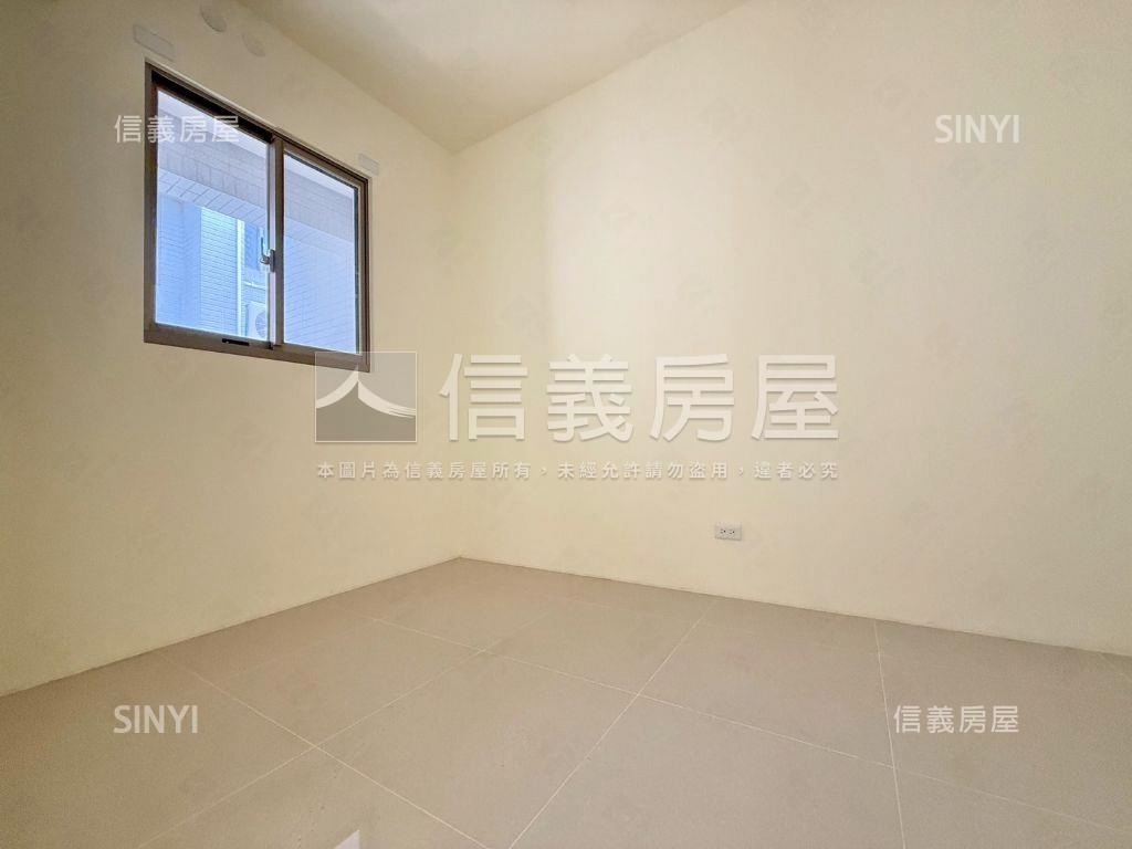 沙鹿鴻墅林全新未住美別墅房屋室內格局與周邊環境
