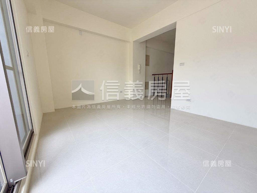 沙鹿鴻墅林全新未住美別墅房屋室內格局與周邊環境