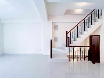 沙鹿鴻墅林新輕屋齡美別墅