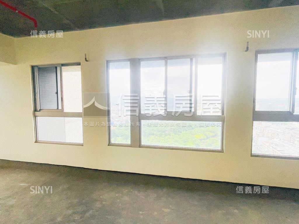 三本公園露臺帝王景觀戶房屋室內格局與周邊環境