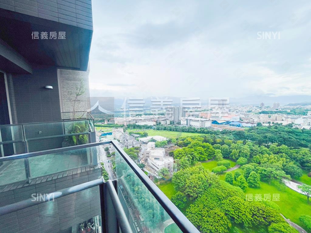 三本公園露臺帝王景觀戶房屋室內格局與周邊環境