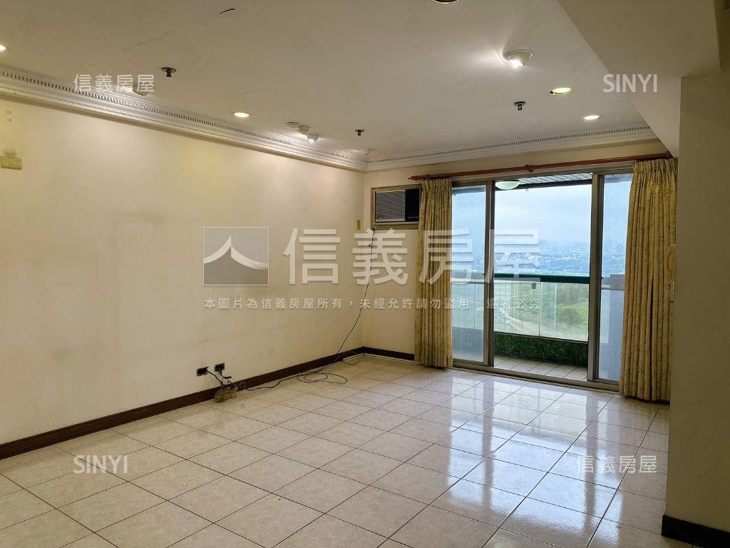 寶成皇家豪景視野四房車位房屋室內格局與周邊環境