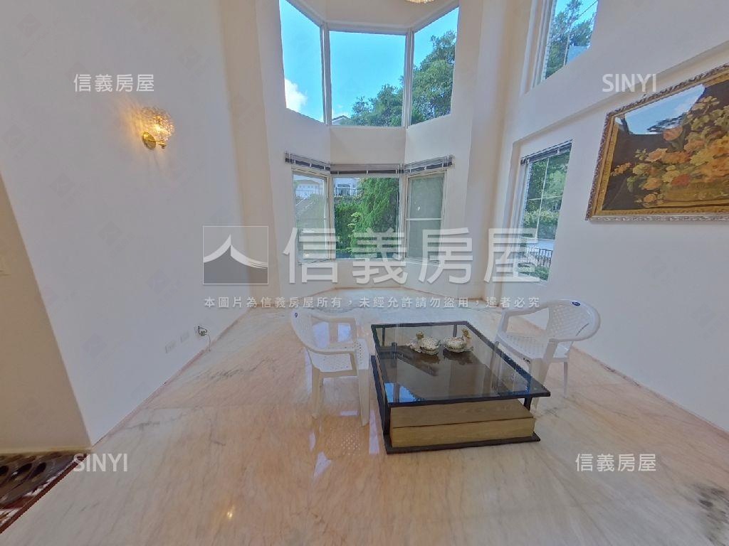 秀岡山莊美極別墅房屋室內格局與周邊環境