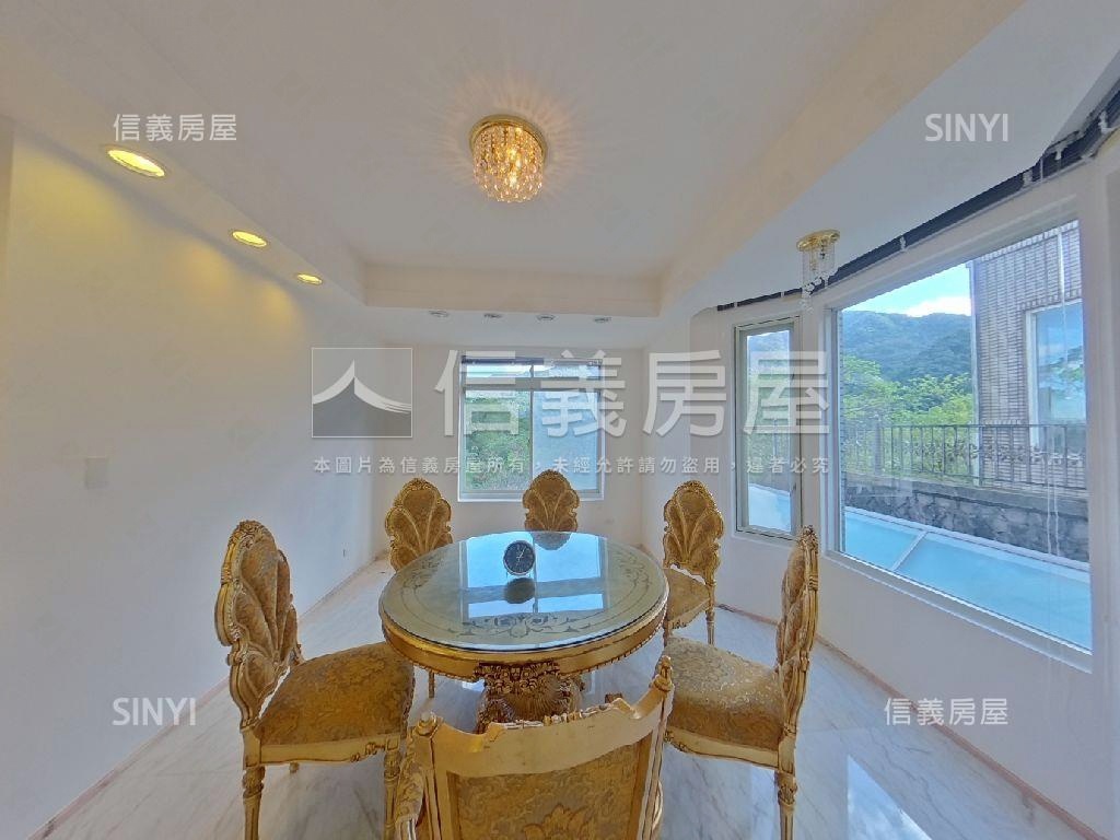 秀岡山莊美極別墅房屋室內格局與周邊環境