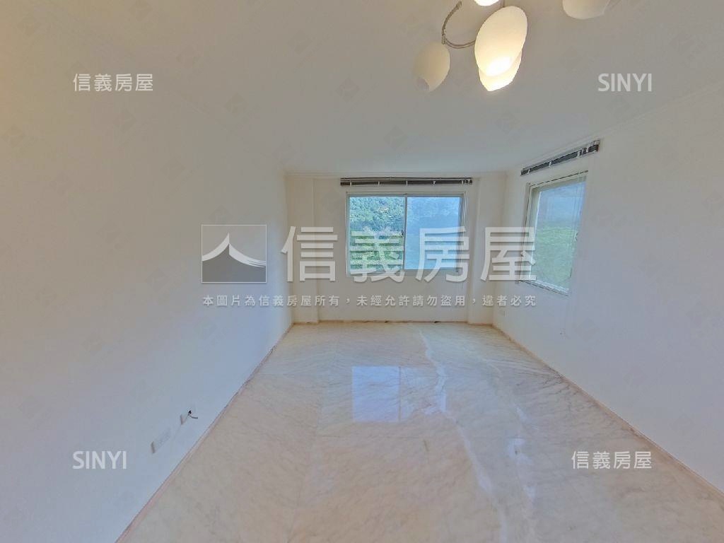 秀岡山莊美極別墅房屋室內格局與周邊環境