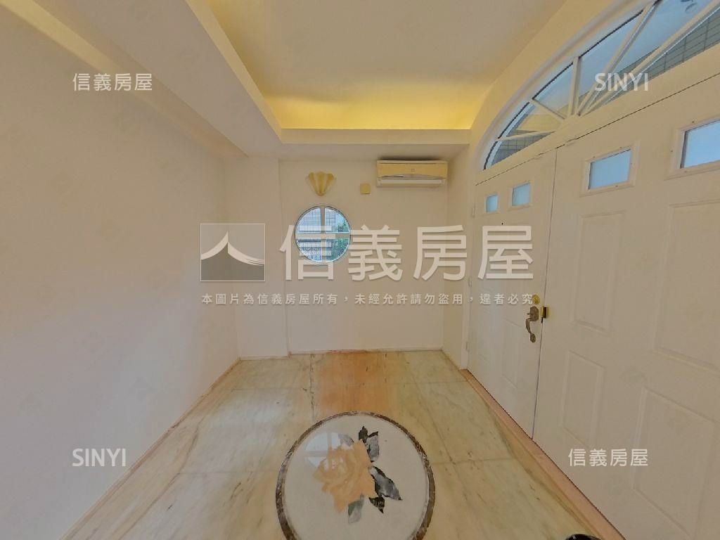 秀岡山莊美極別墅房屋室內格局與周邊環境