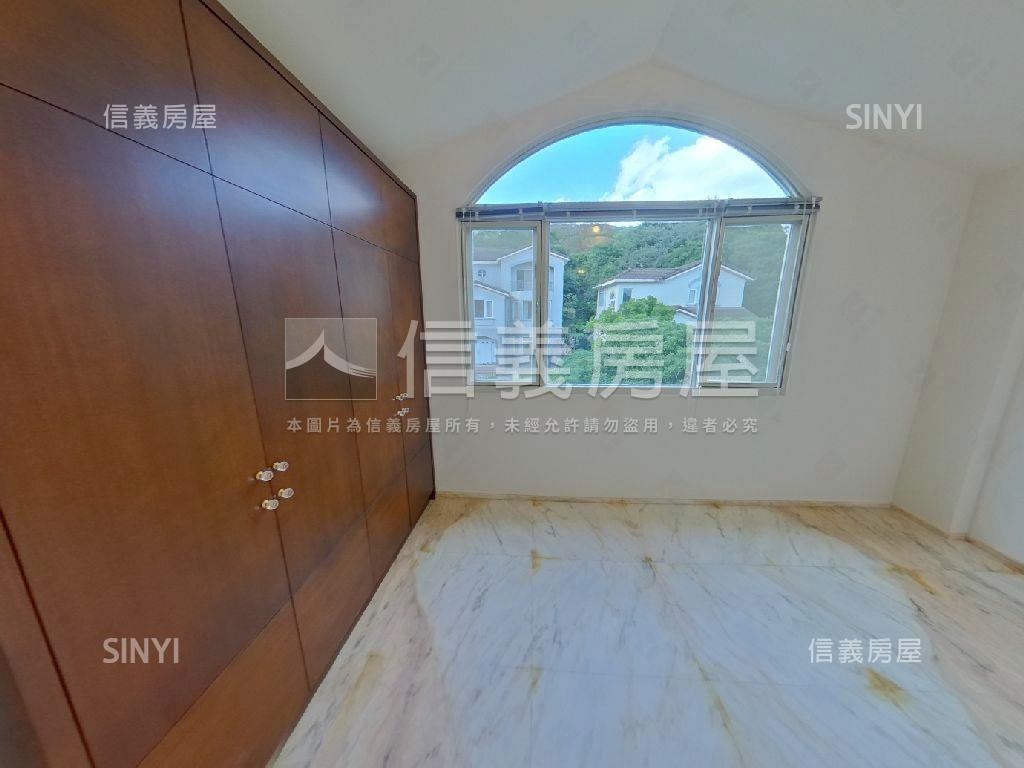 秀岡山莊美極別墅房屋室內格局與周邊環境