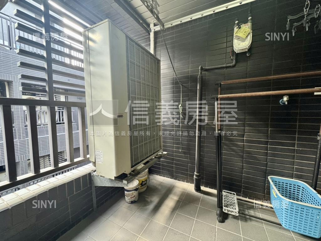 光景雙陽台三房平車生活宅房屋室內格局與周邊環境