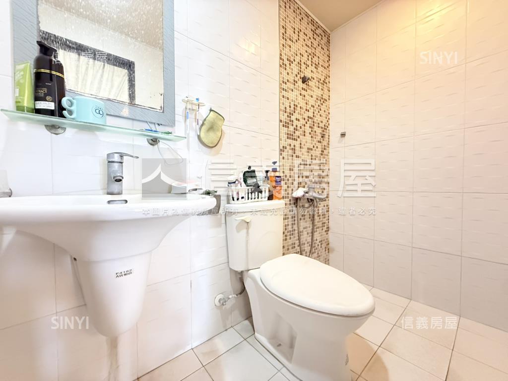 上河國高樓採光美宅平車房屋室內格局與周邊環境