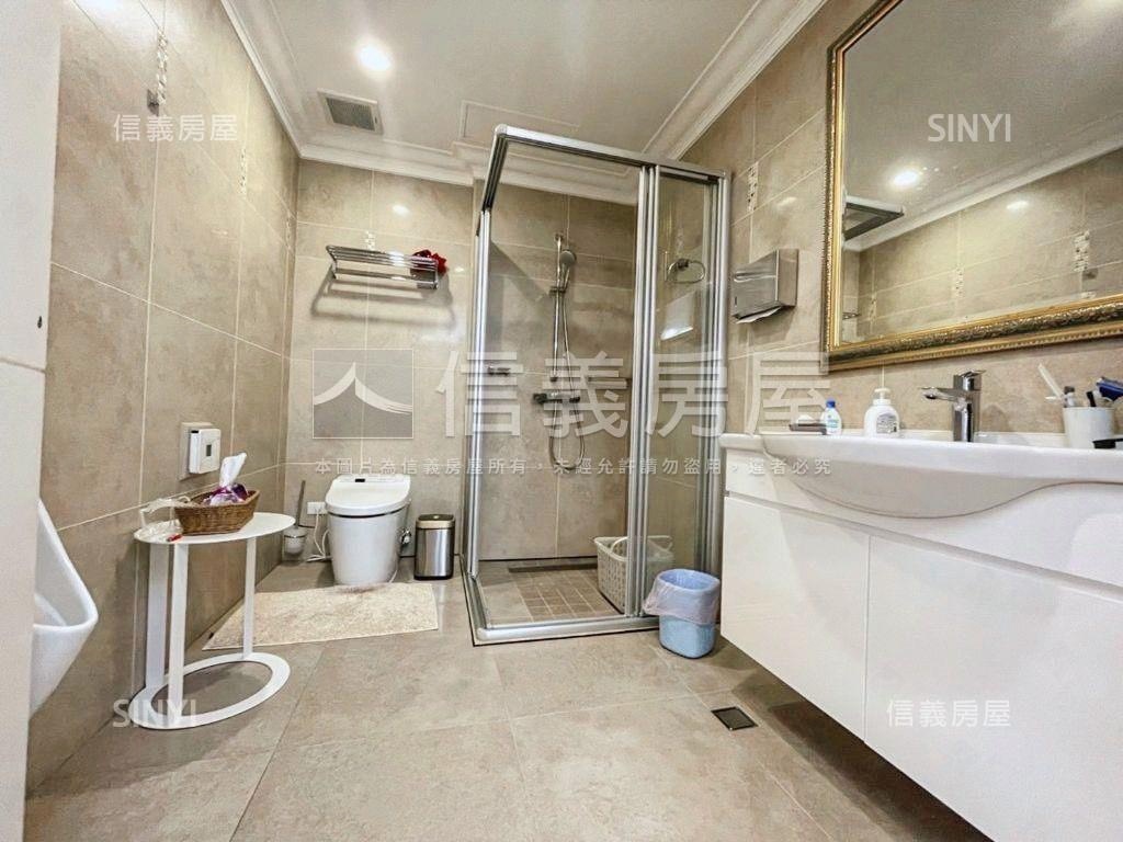 中悅皇苑房屋室內格局與周邊環境