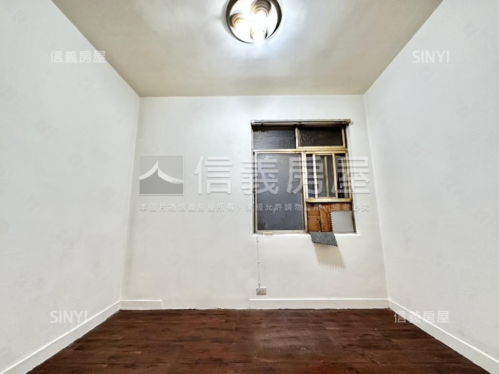 近七張方正３房二樓房屋室內格局與周邊環境