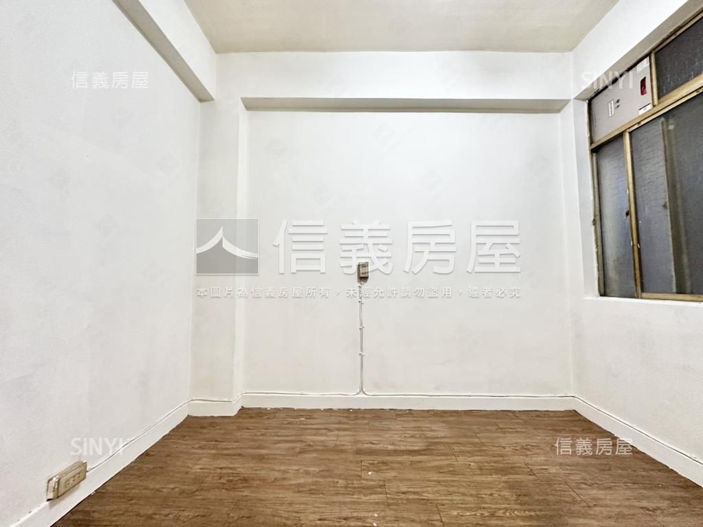 近七張方正３房二樓房屋室內格局與周邊環境