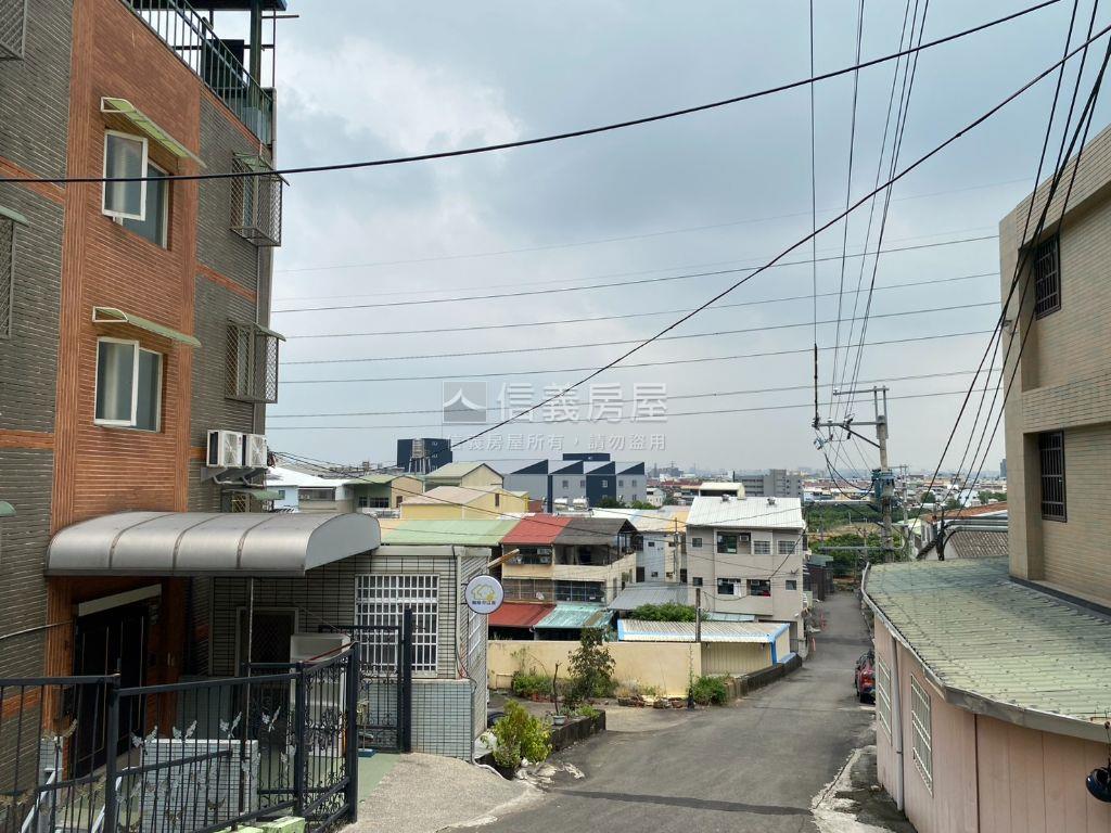 低總價霧峰自強路丙種建地房屋室內格局與周邊環境