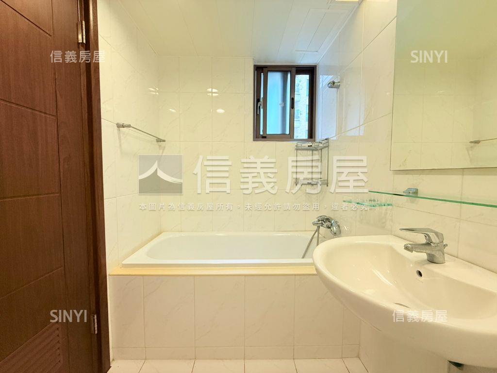 王牌首選＊前後陽台大三房房屋室內格局與周邊環境