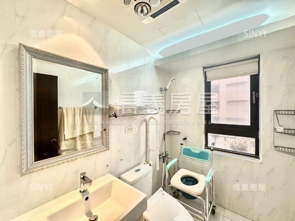 三面採光校園景觀美屋房屋室內格局與周邊環境