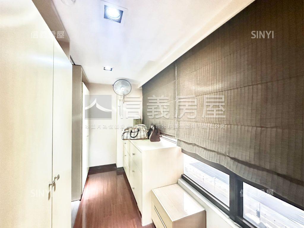 三面採光校園景觀美屋房屋室內格局與周邊環境