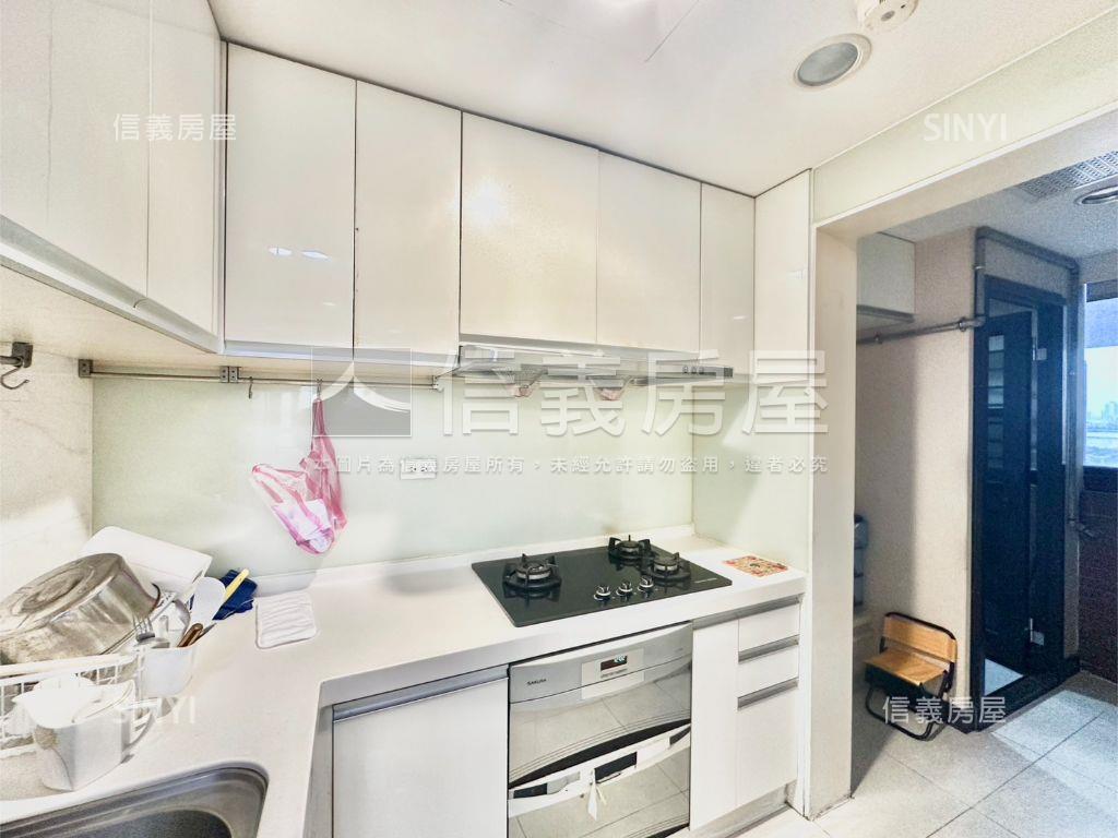 三面採光校園景觀美屋房屋室內格局與周邊環境