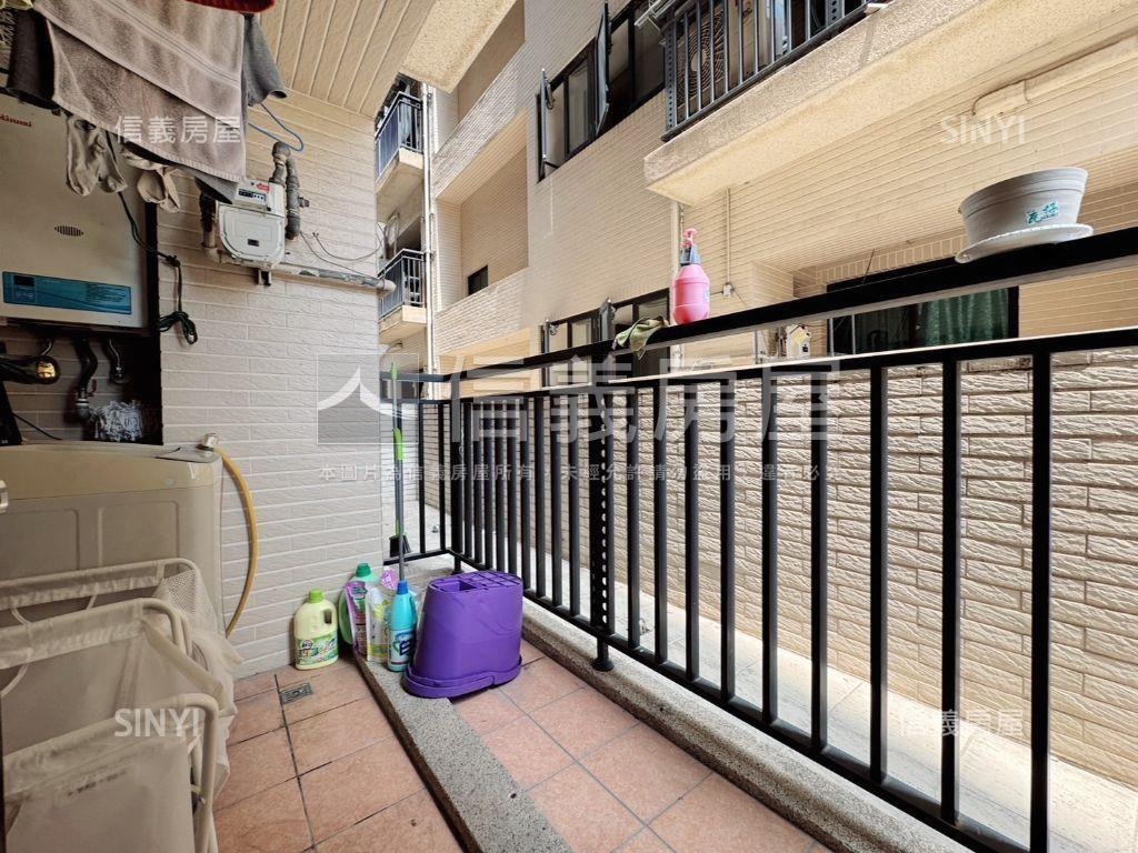寓上逢甲☀️２房車位房屋室內格局與周邊環境