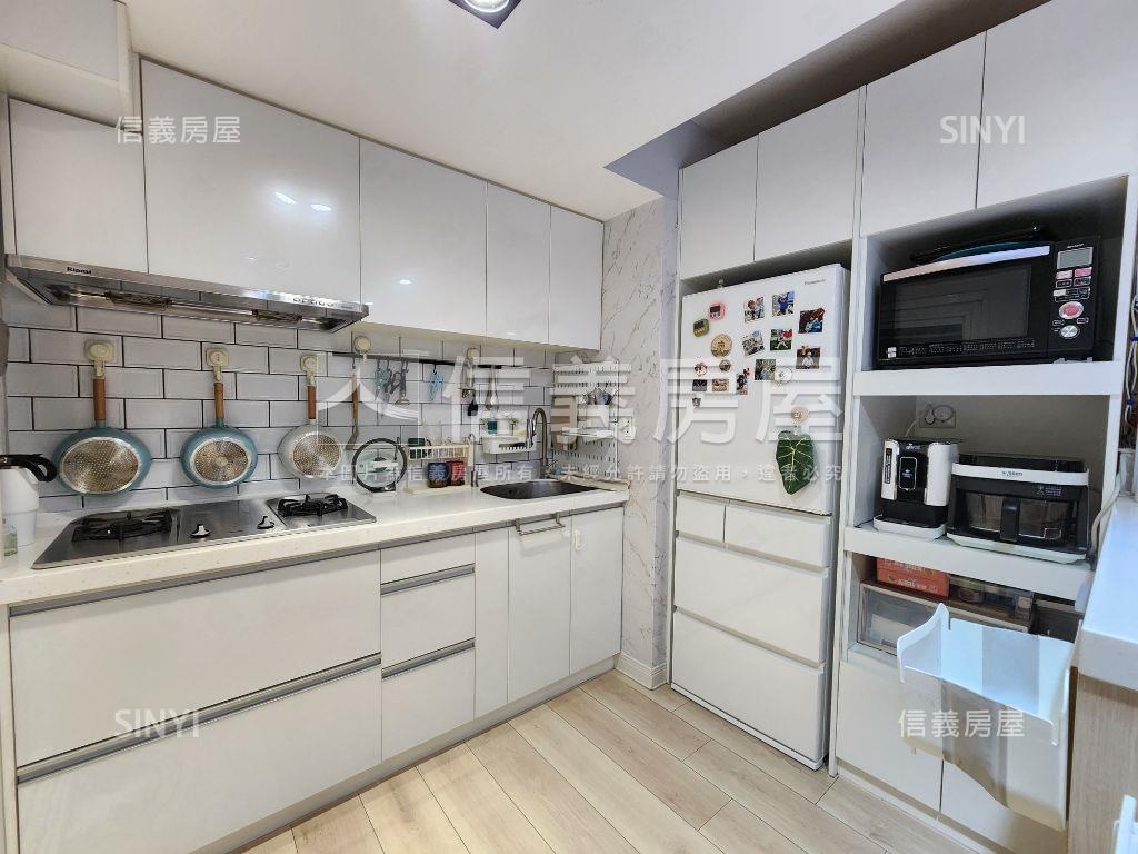 風格精美翡翠三房車位房屋室內格局與周邊環境