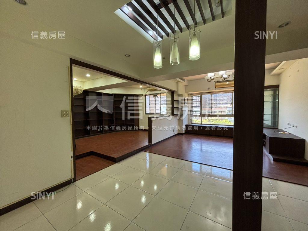 采都景觀邊間衛浴開窗房屋室內格局與周邊環境