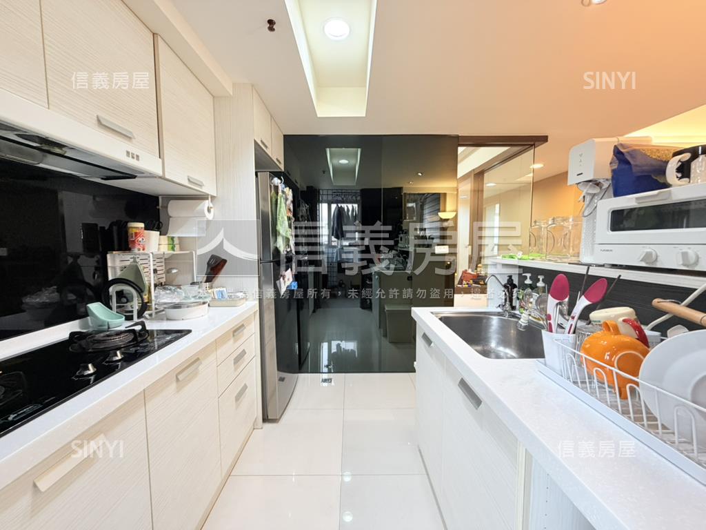 冠鈞營造不老林園高樓三房房屋室內格局與周邊環境