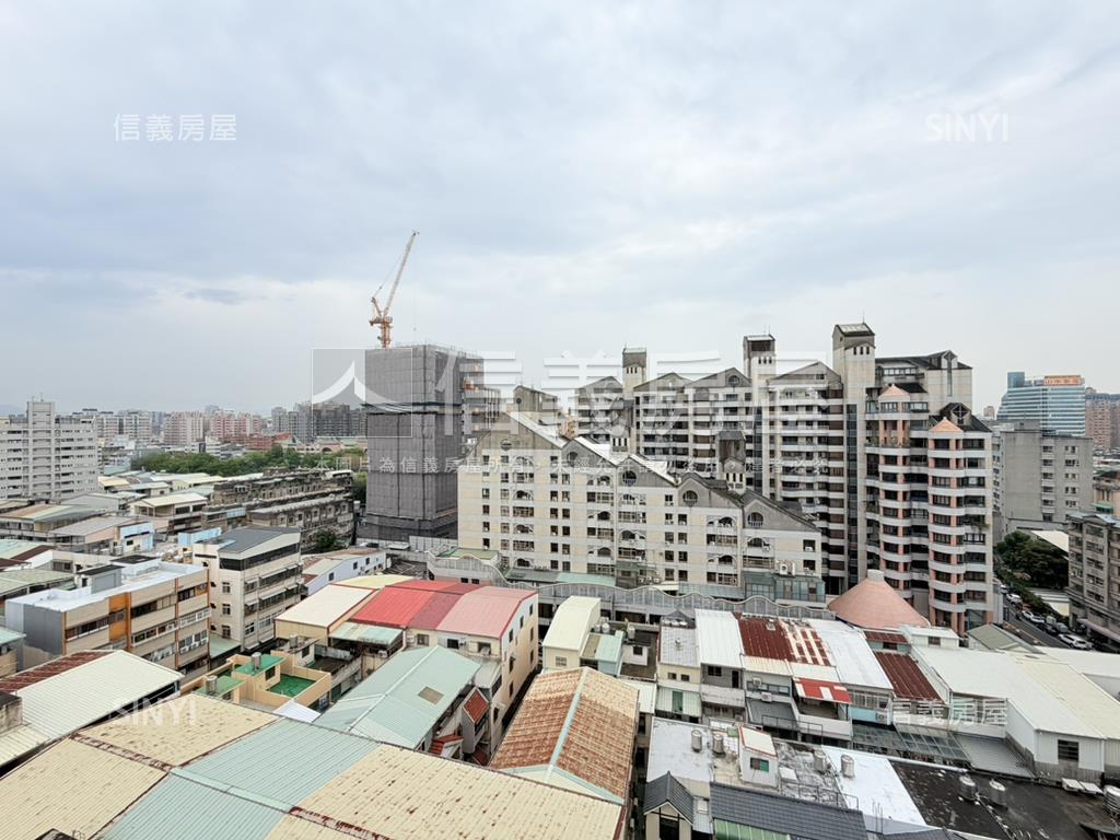 冠鈞營造不老林園高樓三房房屋室內格局與周邊環境