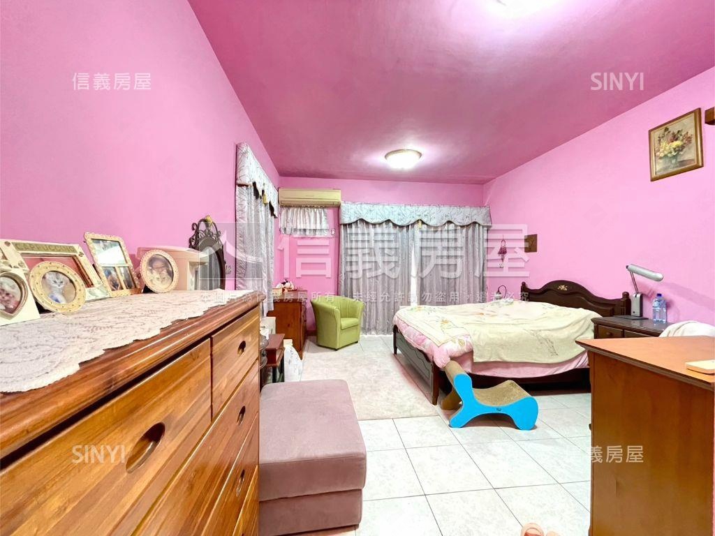 捷運黃線正街邊間車庫美透房屋室內格局與周邊環境