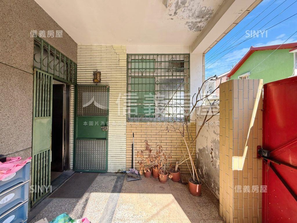 專任國美館大面寬活路透天房屋室內格局與周邊環境