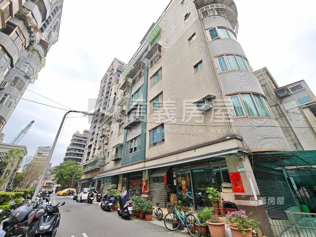 雙連極致黃金店辦１房屋室內格局與周邊環境