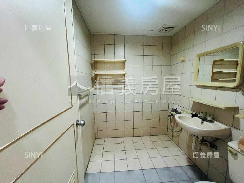 大地庭園４房１室另購車位房屋室內格局與周邊環境