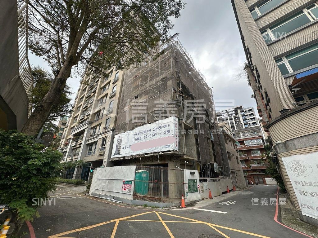 中央一邸獨戶三房平車房屋室內格局與周邊環境