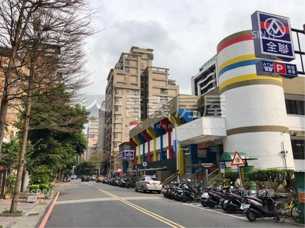 中央一邸獨戶三房平車房屋室內格局與周邊環境