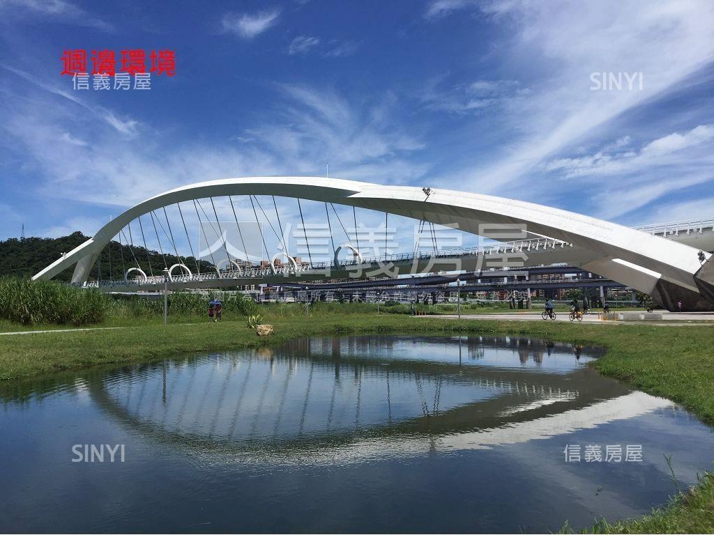 中央一邸獨戶三房平車房屋室內格局與周邊環境