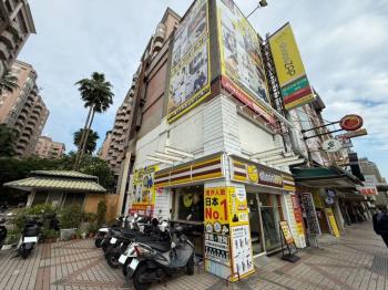 南屯八期顯眼吃市角間透店
