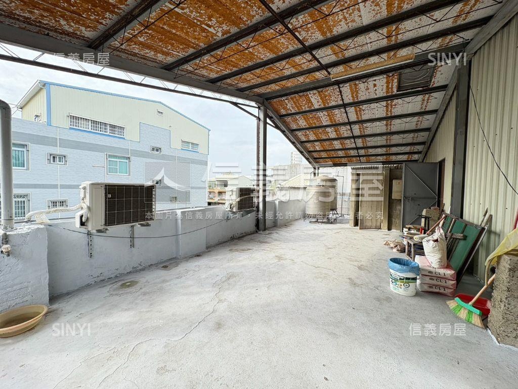 大灣約１５米面寬老宅房屋室內格局與周邊環境